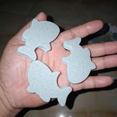 Cục Tẩy Cặn Canxi Hình Cá Heo - Sản Phẩm Vệ Sinh Bể Cá An Toàn, Tiện Lợi, Tẩy Sạch Nhanh Chóng Vết Bẩn Nhờ Hình Dáng Đáng Yêu