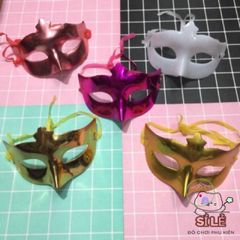 Mặt Nạ Trơn Nhọn Halloween - Phụ Kiện Tiệc Độc Đáo Màu Sắc Tươi Sáng Cho Nam Nữ, Thời Trang Hội Ngộ Sáng Tạo