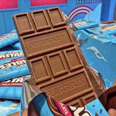 Socola MrBeast Feastables 909gr - Hỗn hợp Chocolate Sạch Với 3 Vị Tự Nhiên Ngon Nhất - Quà Tặng Hoàn Hảo Cho Giới Trẻ Mỹ