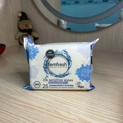 Khăn ướt Femfresh 0% Sensitive - Vệ sinh vùng kín cao cấp dành cho da nhạy cảm, 25 tờ, nhập khẩu chính ngạch từ Anh