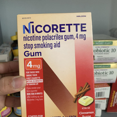 Kẹo cao su Nicorette 2mg vị quế - Hỗ trợ cai thuốc lá, 100 viên - Giúp kiểm soát cơn thèm nicotine dễ dàng và hiệu quả.