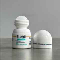 Lăn Khử Mùi Etiaxil Detranspirant Sensitive 15ml - Ngăn Mồ Hôi, Không Gây Kích Ứng, Phù Hợp Da Nhạy Cảm, Hiệu Quả Lâu Dài