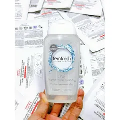 Dung Dịch Vệ Sinh Phụ Nữ Femfresh 250ml - Gel Tự Nhiên Kháng Khuẩn, Làm Sạch, Khử Mùi, Hương Thơm Dễ Chịu, Sử Dụng Hàng Ngày