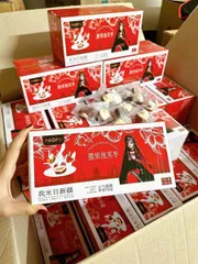 Táo Đỏ Kẹp Sữa Lạc Đà Hạt Điều 300g - Snack Bổ Dưỡng Ngon Miệng, Giàu Dinh Dưỡng Cho Sức Khỏe