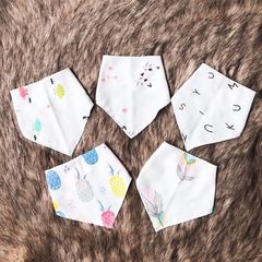 Yếm Tam Giác Dễ Thương Cho Bé - Khăn Yếm Xô 2 Lớp Có Cúc Bấm, Mềm Mại, Thấm Mồ Hôi, An Toàn Chobe, Hàng Carter