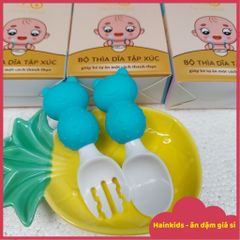 Set Thìa Nĩa Mumbebe Tay Cầm Silicon Dễ Thương - Bộ Dụng Cụ Tập Xúc An Toàn Cho Bé Màu Sắc Tươi Sáng