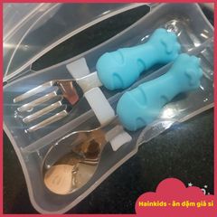 Bộ Thìa Nĩa Inox Cao Cấp Cho Bé Tập Xúc An Toàn - Tay Cầm Silicone Chống Trượt, Kèm Hộp Đựng Vệ Sinh Hình Đáng Yêu