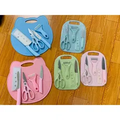Bộ Dao Thớt Chế Biến Đồ Ăn Dặm, Bộ Dao Thớt Gấu/ Hình Chữ Nhật, Chất Liệu Nhựa Nguyên Sinh, Thép Không Gỉ-Nhiều Mã