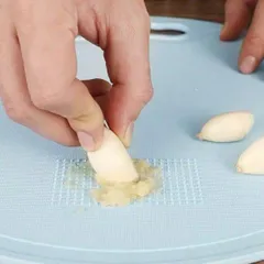 Bộ Dao Thớt Chế Biến Đồ Ăn Dặm, Bộ Dao Thớt Gấu/ Hình Chữ Nhật, Chất Liệu Nhựa Nguyên Sinh, Thép Không Gỉ-Nhiều Mã