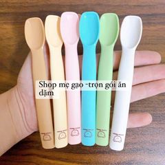 Khay Cầu Vồng Silicon Chia Ngăn Misan Kèm Thìa Hít Chống Đổ - Khay Ăn Dặm BLW Cho Bé An Toàn, Thông Minh, Tiện Lợi