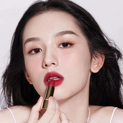 Son Lancôme Limited 888 Passionément - Son Môi Màu Đỏ Mận Cao Cấp, Chất Lượng Chính Hãng, Xu Hướng Năm Nay, Dưỡng Ẩm Tốt