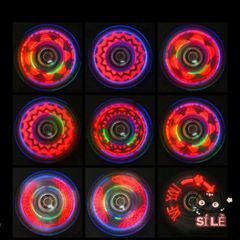 Đèn LED Fidget Spinner Đổi Màu Rực Rỡ - Đồ Chơi Giải Trí Thư Giãn Với 16 Ánh Sáng Độc Đáo Cho Trẻ Em