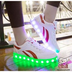 Giày Phát Sáng LED 7 Màu Màu Trắng Họa Tiết Đỏ - Thời Trang Độc Đáo Cho Tiệc Tùng & Sự Kiện, Kiểu Dáng Nổi Bật & Thoải Mái