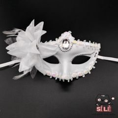 Mặt Nạ Nửa Mặt Sang Trọng Cho Dạ Hội - Phụ Kiện Hóa Trang Đẹp Mắt Cho Các Sự Kiện Đặc Biệt