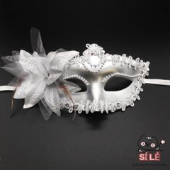 Mặt Nạ Nửa Mặt Sang Trọng Cho Dạ Hội - Phụ Kiện Hóa Trang Đẹp Mắt Cho Các Sự Kiện Đặc Biệt