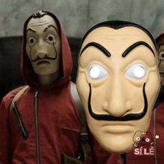 Mặt nạ Salvador Dali - Phụ Kiện Thời Trang Lấy Cảm Hứng Từ Bộ Phim Money Heist, Biểu Tượng Của Sự Phản Kháng và Nghệ Thuật