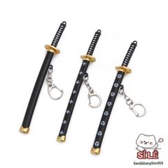 Móc Khóa Mặt Dây Chuyền Cool One Piece Zoro Ba Thanh Kiếm Vũ Khí Mô Hình Ngoại Vi Phụ Kiện Thời Trang