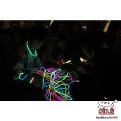 Hộp 100 Que Phát Sáng Dạ Quang K28 - Dụng Cụ Sáng Tạo Festival, Trang Trí Tiệc Tùng, Đồ Chơi An Toàn Cho Trẻ Em