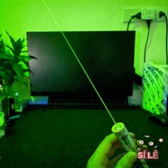 Bút Laser 303 Xanh - Đèn Chiếu Laser Mạnh, Tầm Xa 2km, Pin 3000mAh, Chất Lượng Cao, Phù Hợp Học Tập và Giải Trí