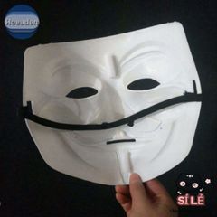 Mặt Nạ Hóa Trang Realistic V cho Vendetta - Phụ Kiện Halloween Độc Đáo, Ấn Tượng Cho Bữa Tiệc và Sự Kiện Văn Hóa