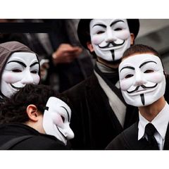 Mặt Nạ Hacker Anonymous Guy Fawkes - Phụ Kiện Thời Trang Độc Đáo, Thể Hiện Cá Tính và Đam Mê Fandom