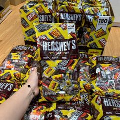 Kẹo Socola Hershey’s Miniatures 1.58kg - Socola Kisses Nguyên Chất, 4 Hương Vị Thơm Ngon, Thích Hợp Cho Tiệc Tùng và Du Lịch