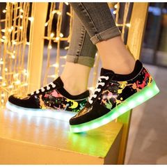 Giày Phát Sáng LED 7 Màu Họa Tiết Gudetama Cho Nam Nữ - Giày Thời Trang Thoải Mái, Dễ Dàng Vệ Sinh, Sạc Pin Có Thể Tùy Chỉnh