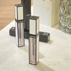 Son Dưỡng Tom Ford Rose Oil Lip Tint Màu Hồng Nhạt - Dưỡng Ẩm Mềm Mại, Sang Trọng, Thích Hợp Cho Mọi Dịp Sử Dụng