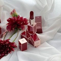 Son Lì Tom Ford TF Limited Edition 08 Velvet Cherry - Màu Đỏ Cherry Sang Trọng, Lì Mịn, Độ Bám Màu Cao, Phù Hợp Mọi Dịp