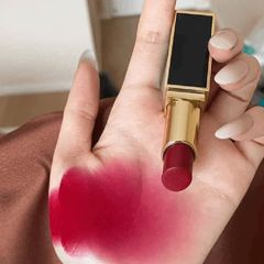Son Tom Ford Lip Color Satin Matte 92 Charmed - Son Môi Đỏ Cherry Chính Hãng, Chất Son Mịn, Độ Bền Cao, Dưỡng Ẩm Tốt