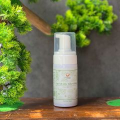 Bọt Vệ Sinh Trầu Không Escoco 100ml - Chiết Xuất Tự Nhiên Kháng Khuẩn, Khử Mùi, Giữ Ẩm, Dành Cho Vùng Kín