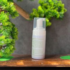 Bọt Vệ Sinh Trầu Không Escoco 100ml - Chiết Xuất Tự Nhiên Kháng Khuẩn, Khử Mùi, Giữ Ẩm, Dành Cho Vùng Kín
