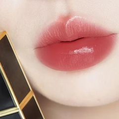 Son Lì Tom Ford Màu 05 Đỏ Hồng San Hô Front Page - Đẳng Cấp Sang Trọng, Độ Bám Màu Tốt, Chất Lì Mịn Màng, Chính Hãng