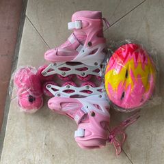 Giày trượt patin cho bé kèm mũ bảo hiểm & bảo vệ, bánh xe phát sáng - Giày patin an toàn cho trẻ em từ 5 đến 11 tuổi