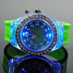 Đồng Hồ LED Phát Sáng Đổi Màu Cho Nam Nữ - Đồng Hồ Đôi Dây Silicon Thời Trang, Chống Nước, Kiểu Dáng Trẻ Trung
