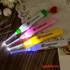 Dụng cụ lấy ráy tai có đèn LED ILOVEDIY - Tiện lợi, dễ sử dụng cho người lớn và trẻ em - Gói đầy đủ với đầu thay thế