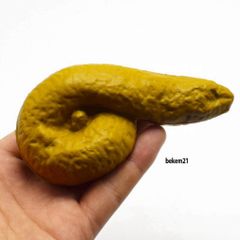 Móc Khóa Cục Phân Hài Hước - Đồ Chơi Giảm Căng Thẳng Bằng Nhựa - Quà Tặng Vui Nhộn Cho Trẻ Em Và Sinh Nhật