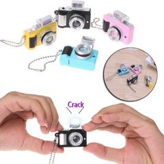 Móc Khóa Hình Máy Ảnh Mini Có Đèn LED Phát Sáng - Phụ Kiện Dễ Thương Cho Người Yêu Nhiếp Ảnh, Quà Tặng Độc Đáo