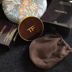 Phấn Nước Tom Ford Traceless Touch Foundation Case Satin Matte Cushion SPF 45/PA++++ 12g Màu 0.6 Chính Hãng - Lớp Nền Hoàn Hảo, Rạng Rỡ