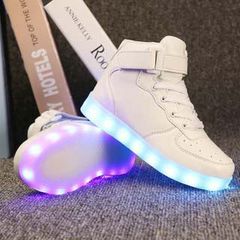 Giày Cao Cổ Phát Sáng LED 7 Màu Chống Nước - Giày Thời Trang Unisex Hàn Quốc với 8 Chế Độ Sáng và Dây Sạc kèm theo