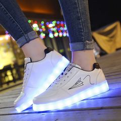Giày Đèn Led Phát Sáng 7 Màu Trắng Họa Tiết Máy Bay Đen - Giày Thời Trang Đổi Màu Đẹp, Phù Hợp Với Mọi Dịp
