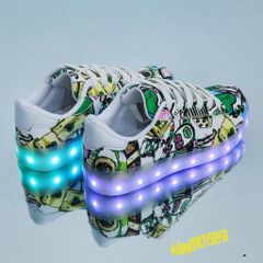 Giày Phát Sáng LED 7 Màu Graffiti Họa Tiết - Giày Thời Trang Nam Nữ, Chống Nước, Đế Chắc Chắn, Dùng Cho Party, Sự Kiện