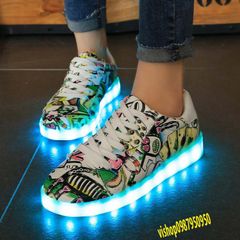 Giày Phát Sáng LED 7 Màu Graffiti Họa Tiết - Giày Thời Trang Nam Nữ, Chống Nước, Đế Chắc Chắn, Dùng Cho Party, Sự Kiện