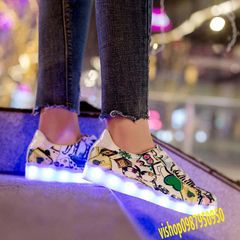 Giày Phát Sáng LED 7 Màu Graffiti Họa Tiết - Giày Thời Trang Nam Nữ, Chống Nước, Đế Chắc Chắn, Dùng Cho Party, Sự Kiện
