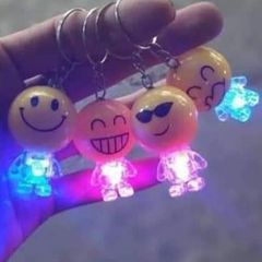 Móc Khóa Mặt Cười Emoji Phát Sáng Nhiều Màu - Phụ Kiện Thời Trang Dễ Thương Cho Chìa Khóa & Túi Xách