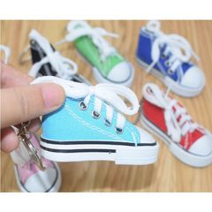 Móc Khóa Giày Thể Thao 6-7cm - Phụ Kiện Thời Trang Xinh Xắn, Quà Tặng Dễ Thương, Nhiều Màu Sắc Tùy Chọn