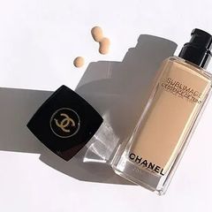 Kem Nền Chanel Sublimage L'essence De Teint BD01 - Chiết Xuất Tự Nhiên, Che Phủ Hoàn Hảo, Dưỡng Da, Trang Điểm Đẳng Cấp