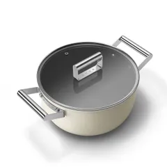 Nồi Casserole SMEG CSF2412CRM 24cm Màu Kem - Nhôm Đúc Chống Dính, Nắp Kính Cường Lực, Dùng Cho Bếp Gas và Bếp Từ, Sang Trọng  امن