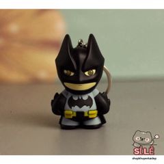 Móc Khóa LED Siêu Anh Hùng Avengers Người Dơi, Người Sắt, Captain America, Người Nhện - Phát Sáng Đèn 3 trong 1, Quà Tặng Độc Đáo