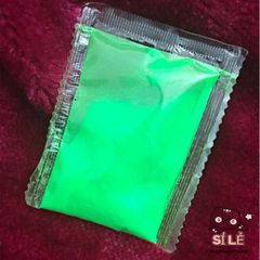 Bột Dạ Quang Xanh Lá - Trang Trí Handmade Phát Sáng Độc Đáo Cho Quán Bar, Karaoke, Đồ Thủ Công Sáng Tạo 10g